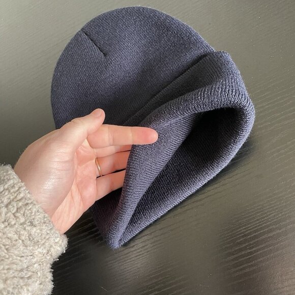 Carhartt Unisex One Size Navy Fold Over Knit Beanie Hat Cap Utility Logo Patch - Picture 7 of 14